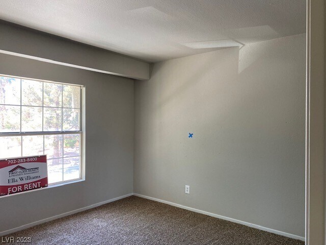 Building Photo - 2604 Ponderosa Pine Ave