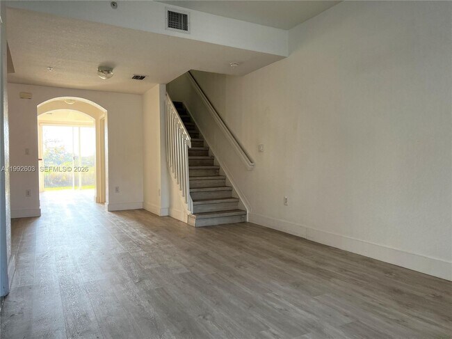 Foto del edificio - 1088 SW 144th Ave