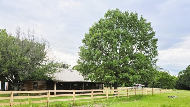 Building Photo - 2281 FM 2029