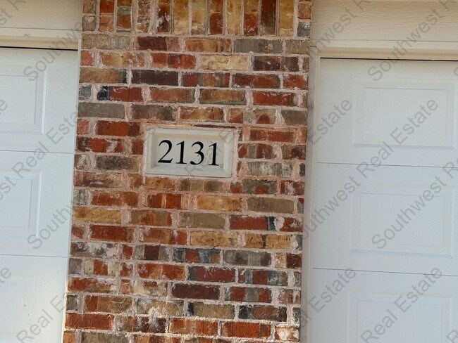 Foto del edificio - 2131 Bobwhite Ct