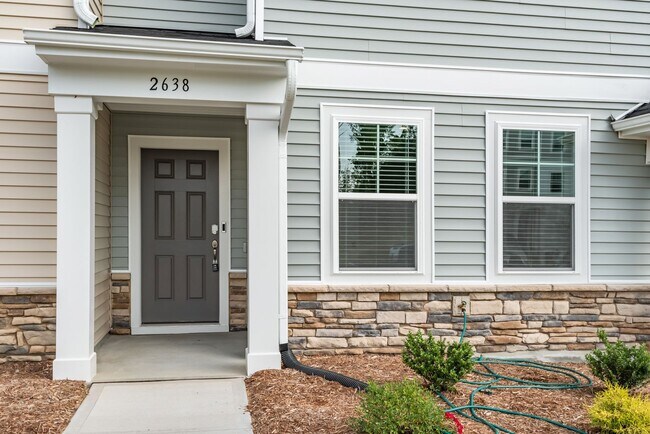 Building Photo - MOVE IN SPECIAL! New Construction Townhome...