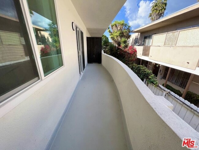Foto del edificio - 1426 Orange Grove Ave