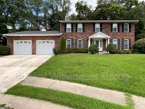 Building Photo - 30 Shallowbrook Dr