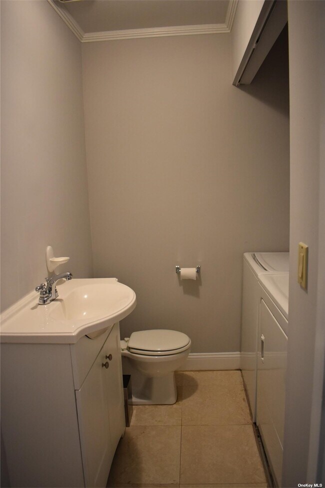 Building Photo - 196 Scarlett Way