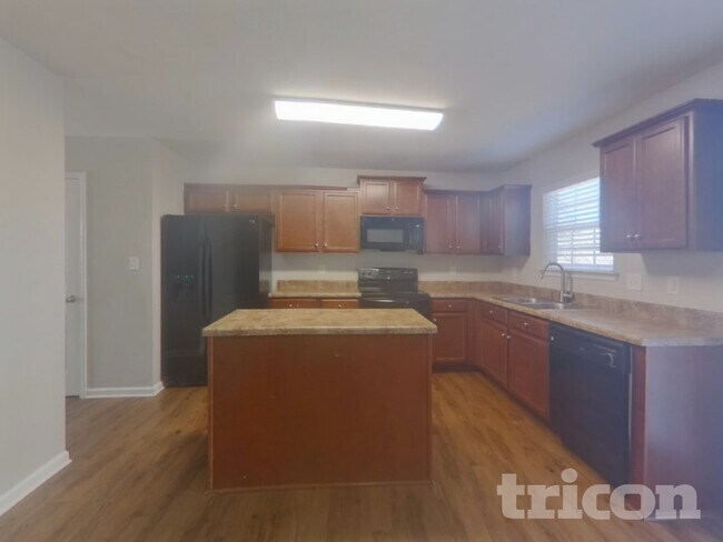 Building Photo - 3667 Hope Marian St