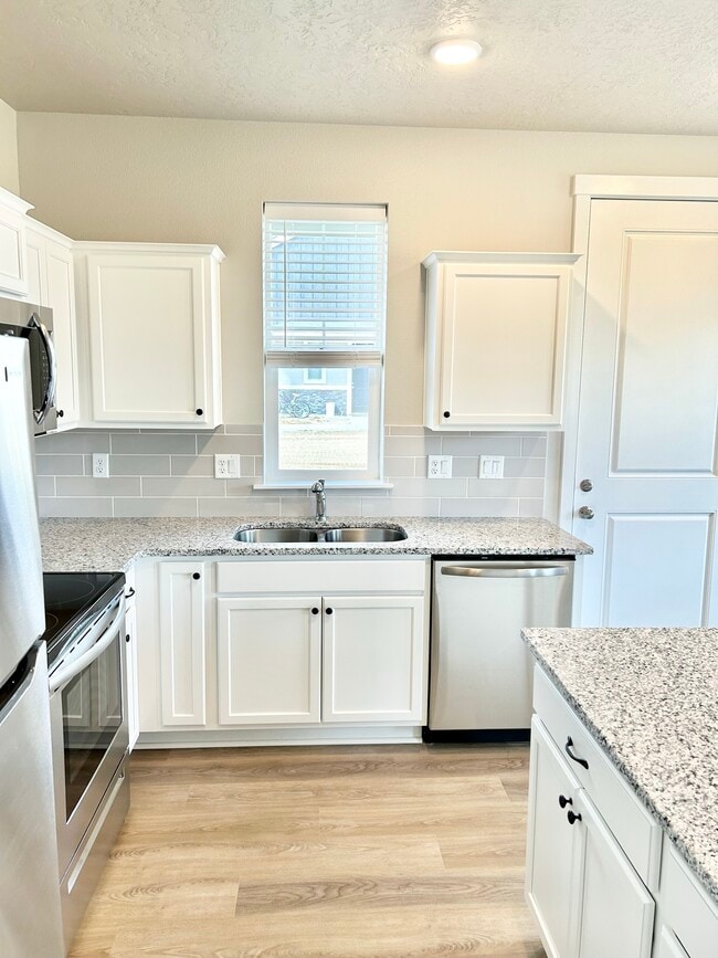 Building Photo - 2314 Spice Loop