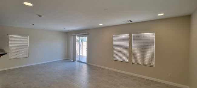 Building Photo - Upscale Executive Living
