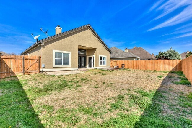 Foto del edificio - 30408 Briarcrest Dr
