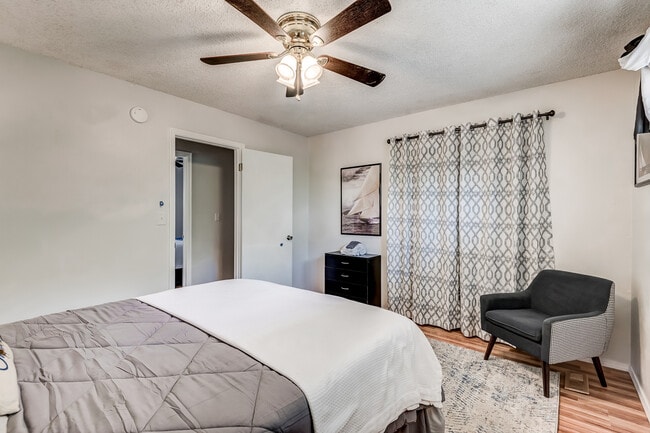 Foto del edificio - 705 N Dryden Cir