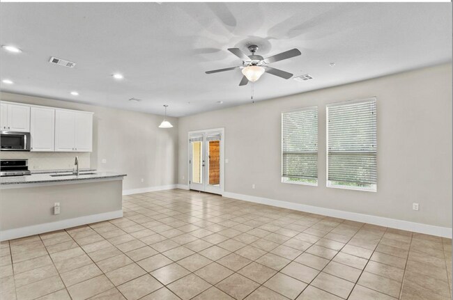 Foto del edificio - 213 Bridgeford Dr