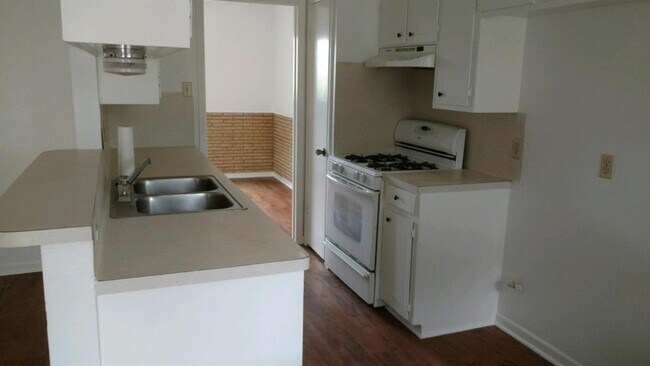 Foto del edificio - 1415 S Circle Park St