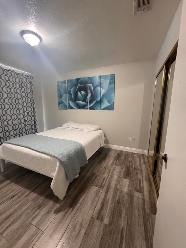 Bedroom #1 - 82567 Avenue 48