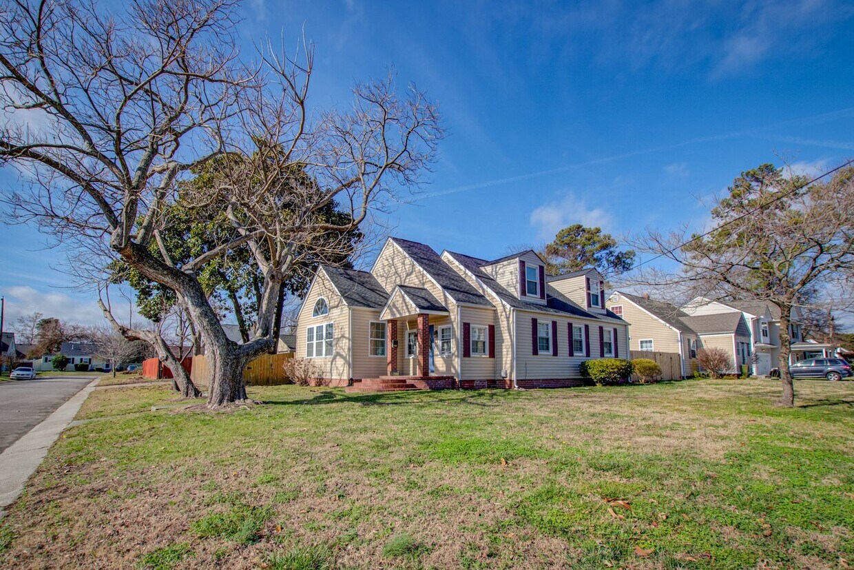 8031 E Glen Rd, Norfolk, VA 23505 House Rental in Norfolk, VA