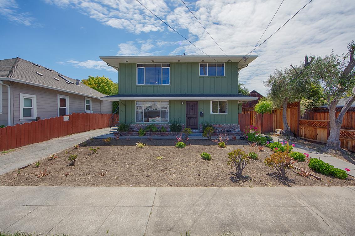 Primary Photo - 2262 Yale St