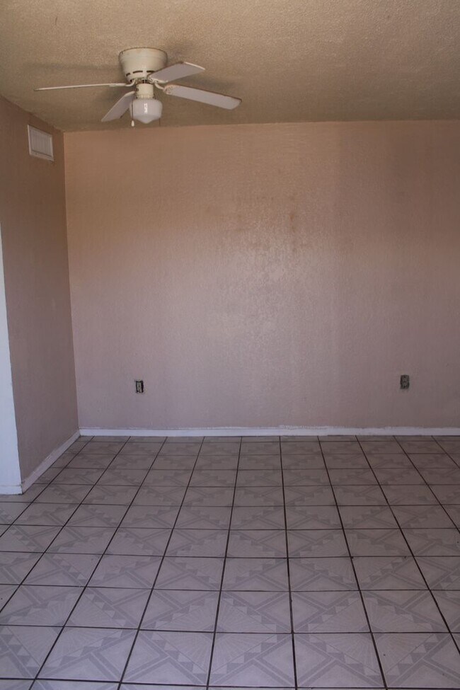 Building Photo - 1368 Reid Rd