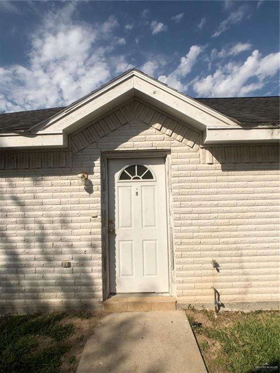 Building Photo - 808 N Cross Ln