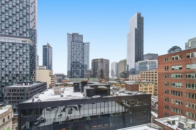 Photo du bâtiment - 360 Rue Mayor