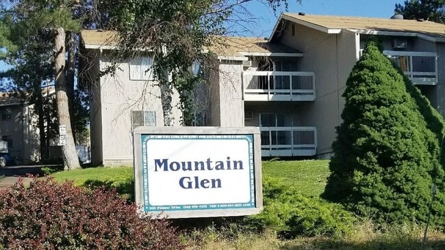 Building Photo - 200 E Pioneer Dr