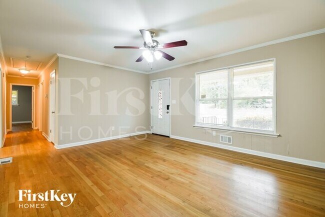 Building Photo - 789 Pastel Dr SW
