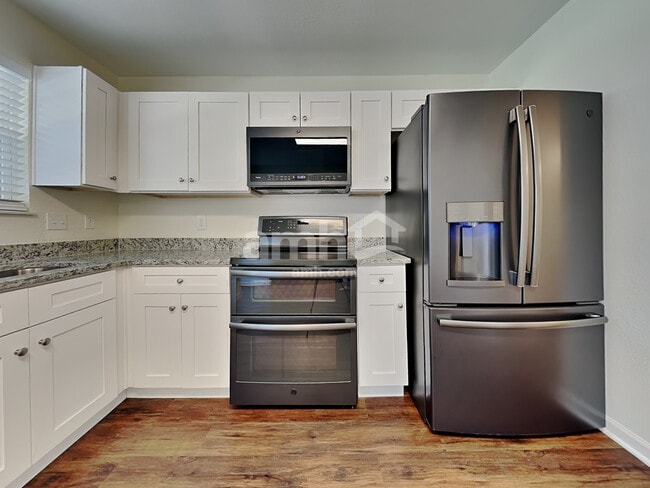 Foto del edificio - 6824 Audrianna Ln