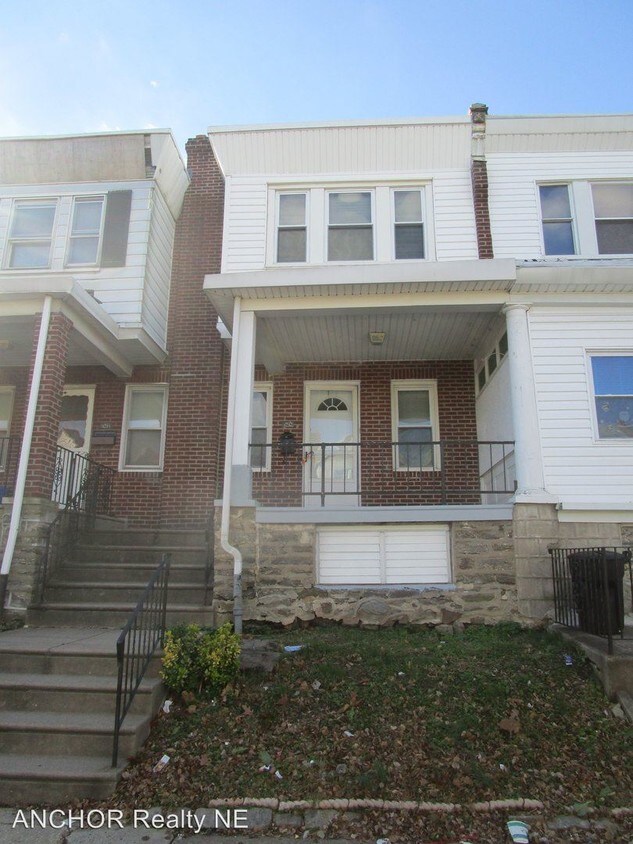 Foto principal - 3 br, 1 bath House - 4742 Marple St.