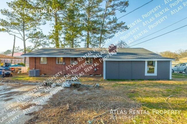 Building Photo - 7722 Canyon Dr