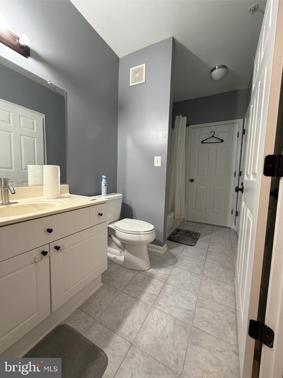 Foto del edificio - 4561 Strutfield Ln