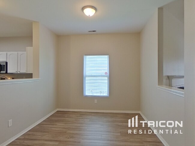 Foto del edificio - 8345 Ainsworth St