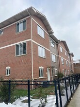 Building Photo - 3527 S Parnell Ave