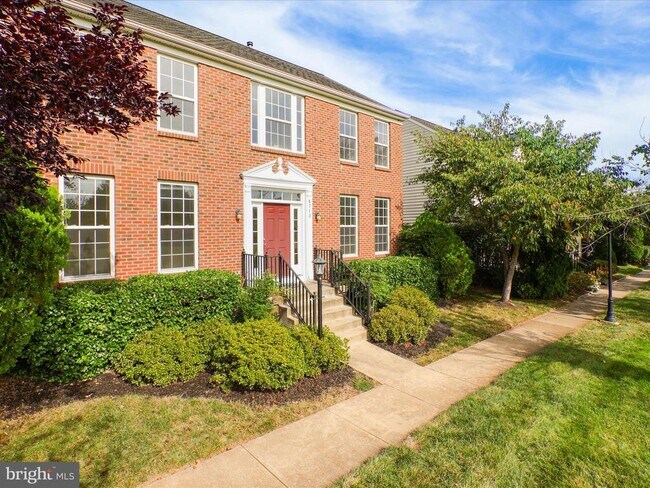 Building Photo - 6713 Selbourne Ln