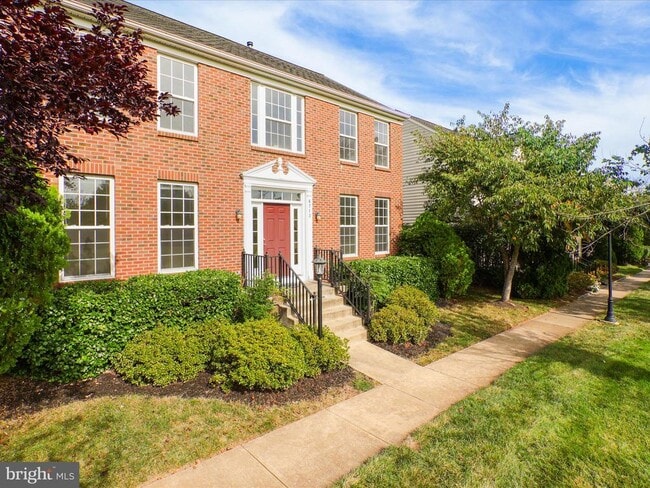 Foto del edificio - 6713 Selbourne Ln