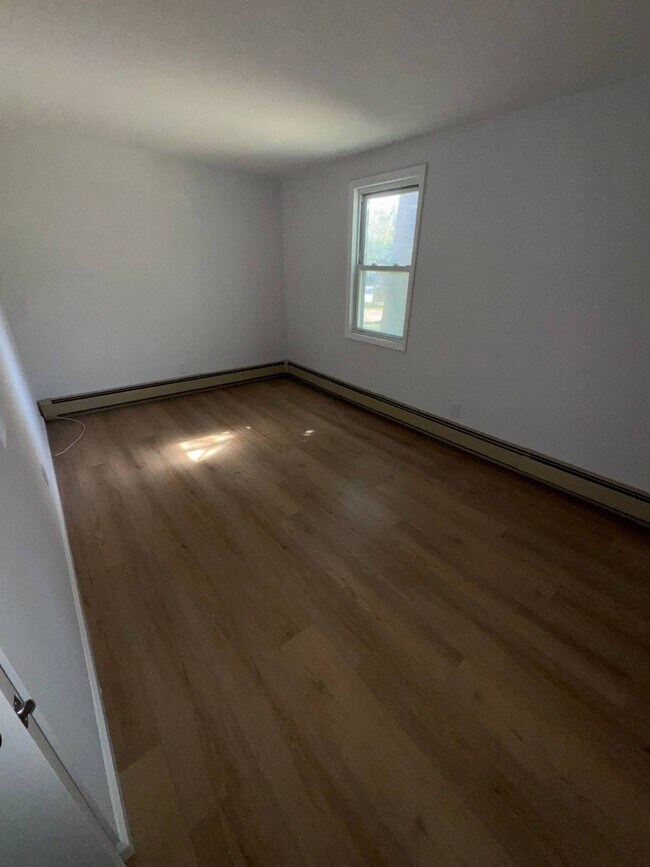 Foto del edificio - 80 Cedarhurst Ave