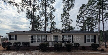 Building Photo - 73 Forest Dr