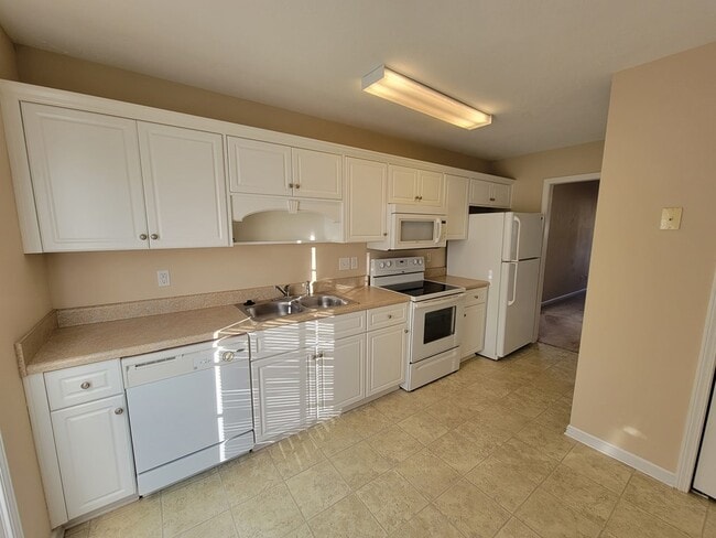 Building Photo - 1812 Lauren Ln