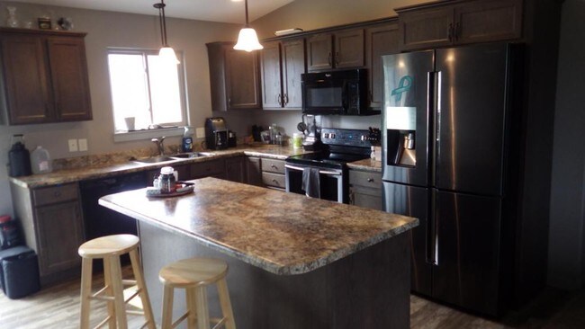Foto del edificio - 4913 Three Rivers Drive