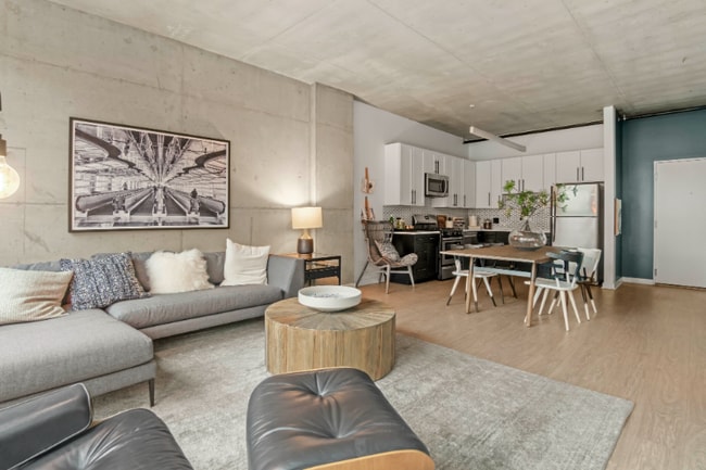 Photo - 1411 S Wabash Ave Apartment