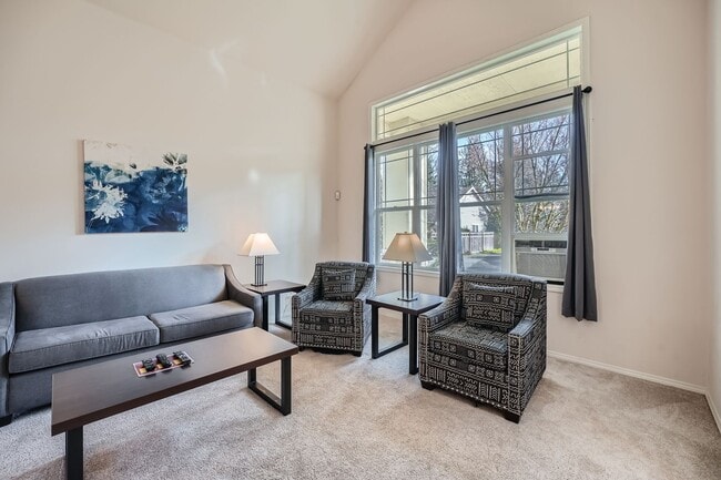 Building Photo - Step into comfort and convenience, rare re...