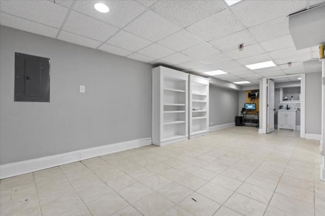 Building Photo - 0 bedroom in Elgin IL 60120