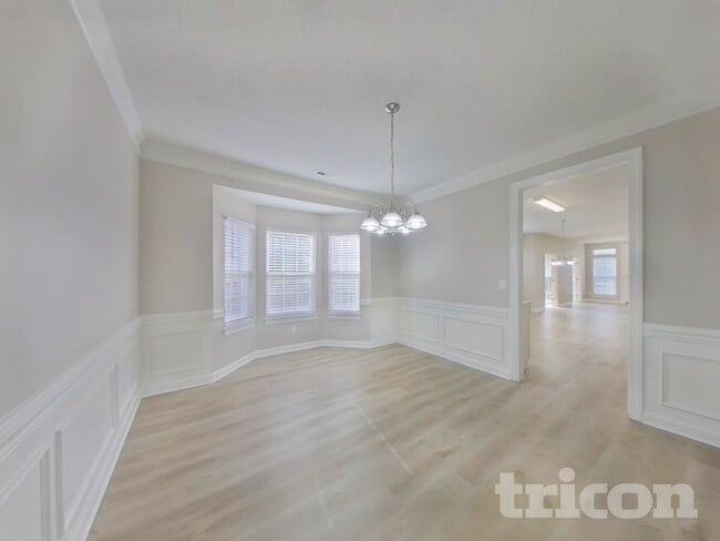 Foto del edificio - 6107 Tesh Ct