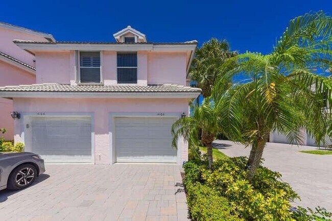 Foto del edificio - 4105 Fairway Dr N
