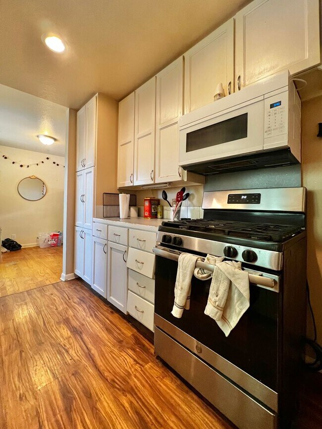 Foto del edificio - Spacious 5 bed, 2 bath Home in a Great Fort Collins Location!