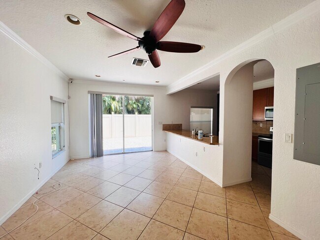 Building Photo - 204 Lake Monterey Cir