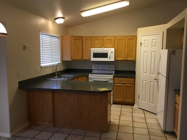 Building Photo - 4245 S 2900 W