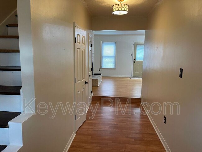 Foto del edificio - 2930 Running Creek Ln