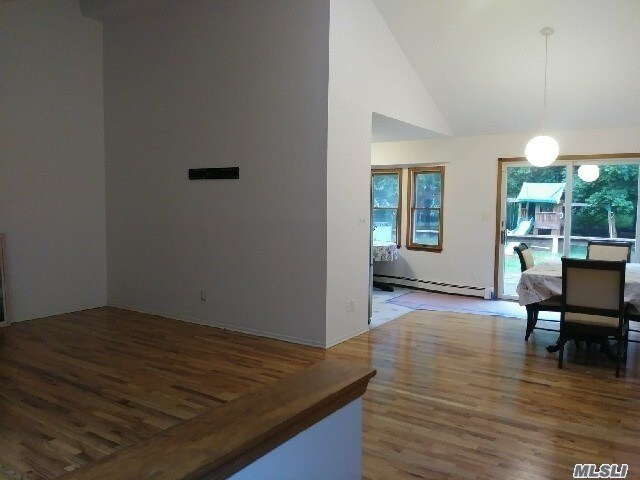 Building Photo - 345 Dean Dr