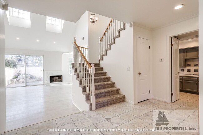 Building Photo - Sea Cliff on the Greens Gated Community Home!