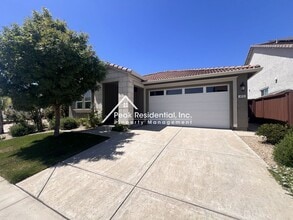 Building Photo - 4616 S Hills Dr