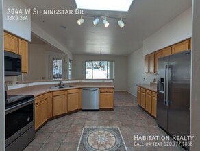 Building Photo - 2944 W Shiningstar Dr