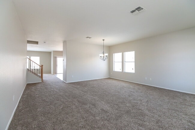 Foto del edificio - 2413 W Chipman Rd