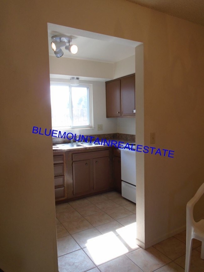 Foto del edificio - 3217 W Bijou St